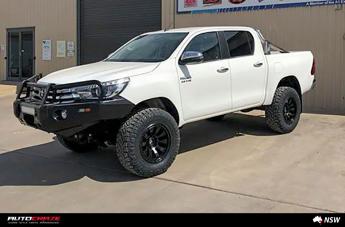 TOYOTA HILUX N80 4WD TACTIC MATTE BLACK